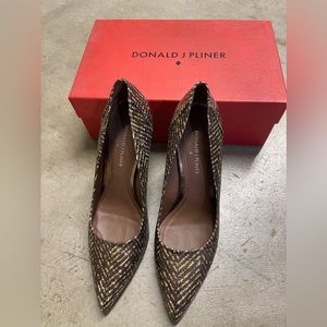 Donald J Pliner heels